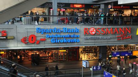 Shoppen auf drei Etagen. Aber wenn's um feines Essen geht, hat der Berliner Hauptbahnhof wenig zu bieten.