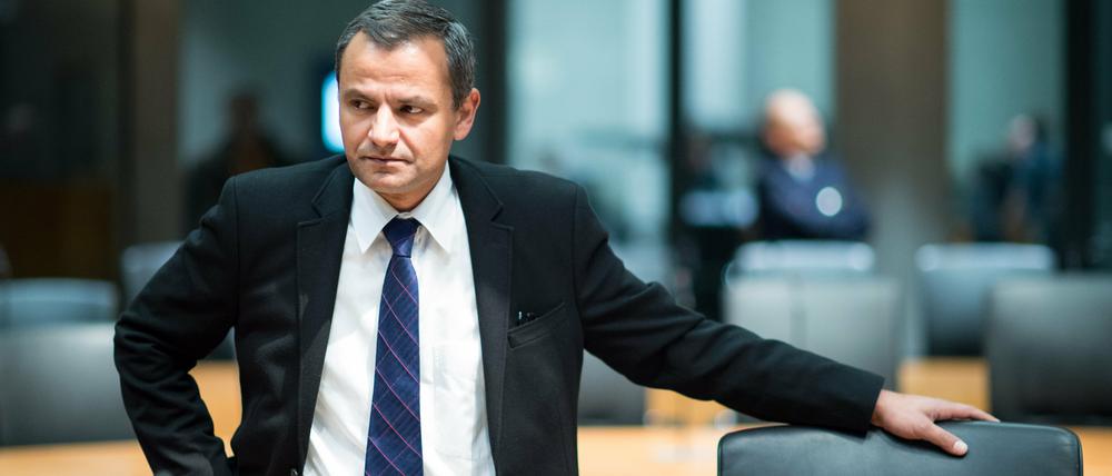 Der frühere SPD-Bundestagsabgeordnete Sebastian Edathy steht Anfang Januar in der öffentlichen Anhörung im Untersuchungsausschuss des Bundestages in Berlin.