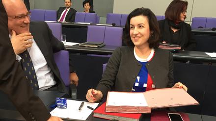 Die CSU-Politikerin Dorothee Bär im Bayern-Trikot.