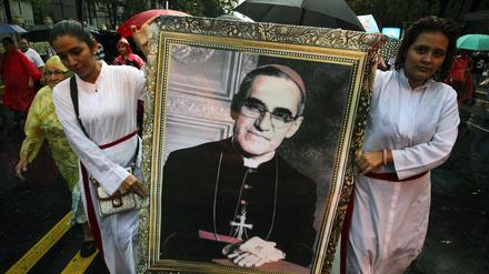 1980 wurde er erschossen - an diesem Samstag seliggesprochen: Erzbischof Oscar Romero.
