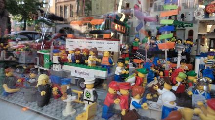 Der Karneval der Kulturen als Fantasie aus Legosteinen.