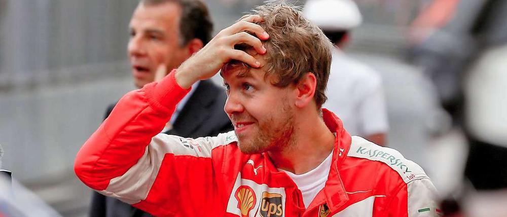 Wie bitte? Kein Gridgirls? Sebastian Vettel findet das lächerlich.