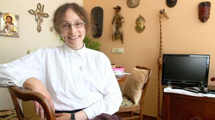 Die Tracht hat Gabriele Piel wegen der Krankheit abgelegt. Das Ablegen der Tracht wird nun als Grund in ihrem Kündigungsschreiben angeführt.