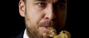Der finnische Saxofonist Timo Lassy.