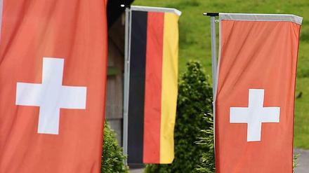 Die Schweiz veröffentlicht Namen deutscher Steuersünder im Internet.