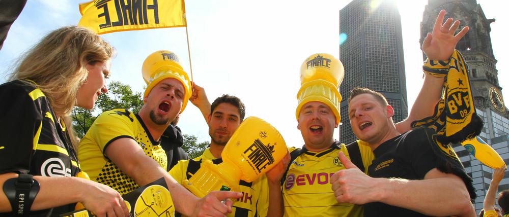 Schon 2014 die Partyzentrale für BVB-Fans vorm Pokalfinale: der Breitscheidplatz an der Gedächtniskirche.