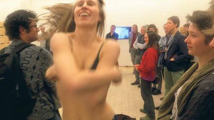 Orgiastische Weiblichkeit. Mette Ingvartsen in Aktion.