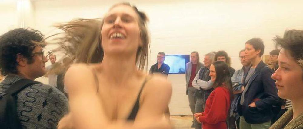 Orgiastische Weiblichkeit. Mette Ingvartsen in Aktion.