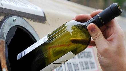 Glastonnen nur noch auf der Straße: Die eingesammelte Glasmenge im betroffenen Gebiet voriges Jahr um 2700 Tonnen zurückgegangen