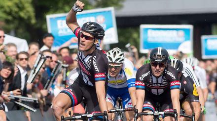 Hoch die Faust! Ramon Sinkeldam freut sich über seinen Sieg in Berlin.