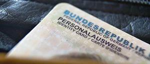 Ob der echt ist? Das sollen in Berlin in Zukunft Dokumentenprüfgeräte feststellen, wenn es nach der CDU-Fraktion im Abgeordnetenhaus geht.