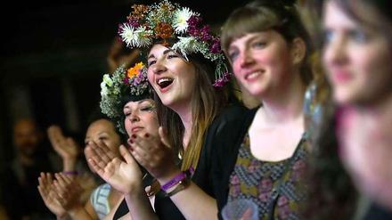 Blumenkränze gab's gratis auf dem Berlin Festival.