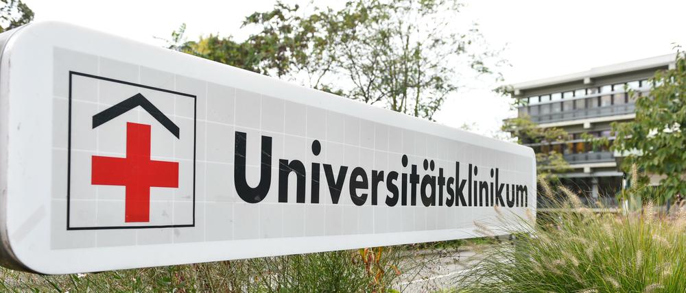 Das Gesamtdefizit der Universitätsklinika belief sich in den Jahren 2012 und 2013 auf mehr als 250 Millionen Euro.