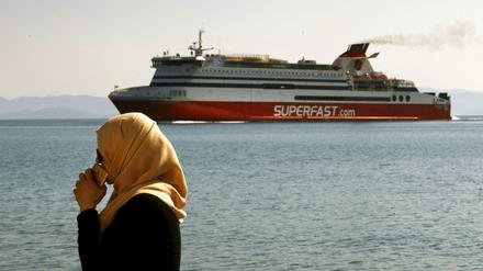 Kein Schiff wird kommen: Afghanische Flüchtlingsfrau in Griechenland