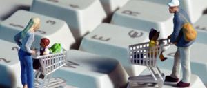 Einkaufen im Netz: Viele Kunden scheuen sich, ausländische Anbieter zu wählen. Das will die EU-Kommission ändern.