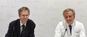 Sie haben Annegret R. behandelt und geholfen, die Kinder auf die Welt zu holen: Die Charité-Ärzte Christoph Bührer, Direktor der Klinik für Neonatologie sowie Wolfgang Henrich, Direktor der Klinik für Geburtsmedizin. 