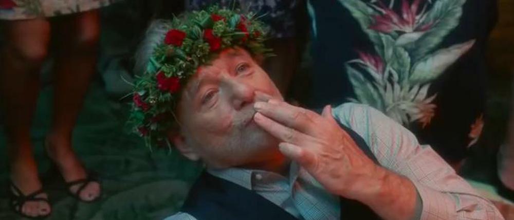 Mit Blumen bekränzt. Bill Murray in "Aloha".