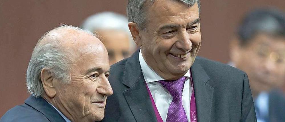 Keine Freunde, aber es könnte schlimmer sein. Sepp Blatter mit DFB-Chef Wolfgang Niersbach.
