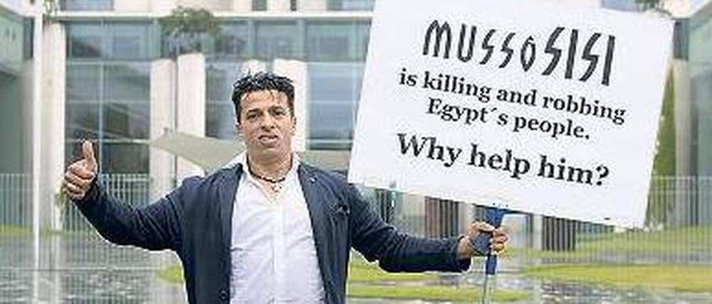 Auch vor dem Kanzleramt gibt es Demonstrationen gegen al Sisi.