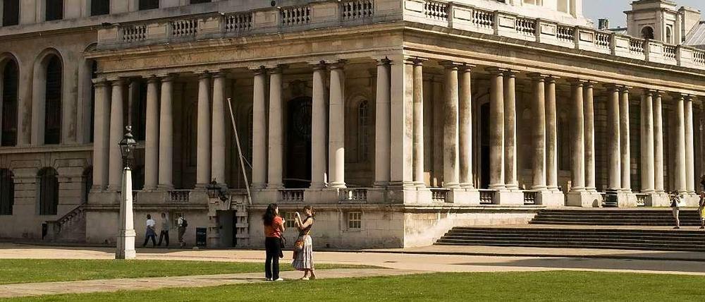 Tradition - aber mit Flexibilität. Die Briten legen bei ihren Universitäten auf Humboldt'sche Prinzipien wert. Aber neben den berühmten alten Unis sind inzwischen viele neue entstanden, mit eigenem Profil. Das Foto zeigt das Royal Naval College der Universität Greenwich. 