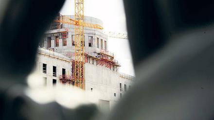 Wo bald die Musen wohnen. Blick auf den Rohbau von Franco Stellas Schloss-Replik, in die 2019 das Humboldt-Forum einziehen soll.