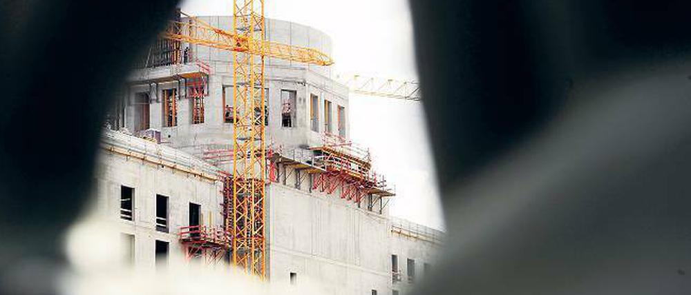Wo bald die Musen wohnen. Blick auf den Rohbau von Franco Stellas Schloss-Replik, in die 2019 das Humboldt-Forum einziehen soll.