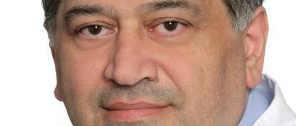 Keikawus Arastéh ist Chefarzt des Zentrums für Infektiologie und HIV am Vivantes-Klinikum Auguste Viktoria in Berlin-Friedenau.