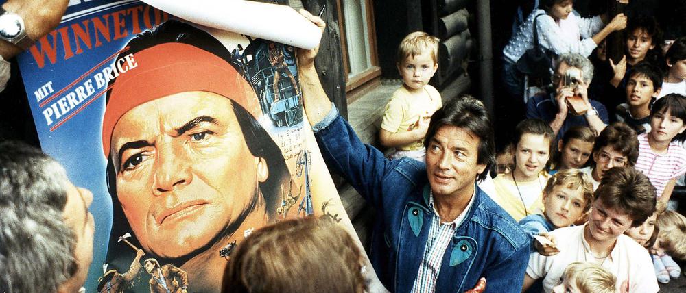 Der ewige Winnetou. Pierre Brice bei einem Besuch 1988 in Dresden. 
