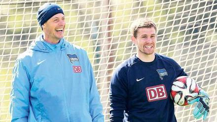 Richard Golz, 47, arbeitete seit zwei Jahren mit Torwart Kraft (r.).