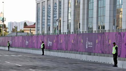 Die umstrittenen Europaspiele in Baku als Hochsicherheitszone. Die Mitarbeiter von Amnesty International dürfen nicht ins Land.