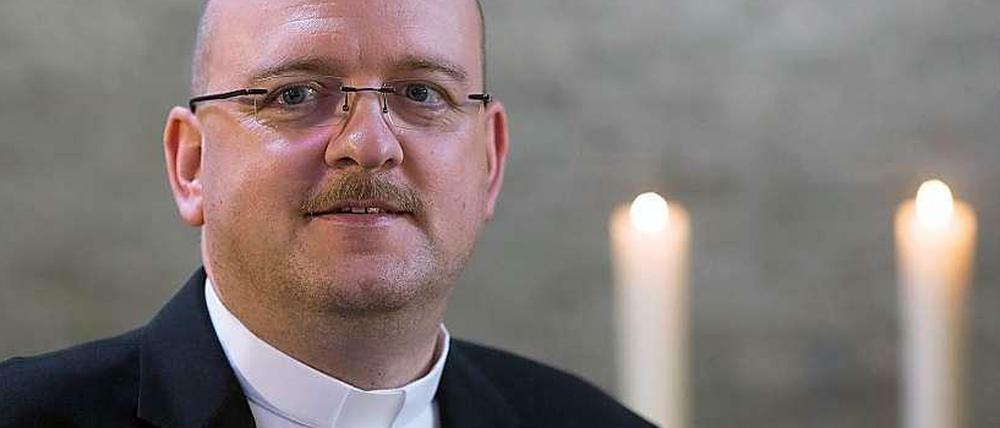 Am Sonnabend wird er zum Diakon geweiht: Benno Bolze, verheirateter Familienvater aus Berlin.
