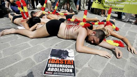 Tierschützer protestieren seit Jahren in ganz Spanien gegen die „grausame Tradition“. Jetzt haben sie auch auf Mallorca die Mehrheit der Bürger hinter sich.