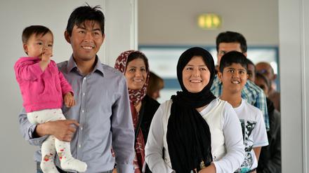 Flüchtlinge aus Afghanistan sind angekommen in Tröglitz.