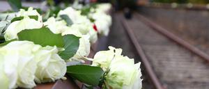 Am "Gleis 17" am Bahnhof Grunewald wird jedes Jahr an die verschleppten und ermordeten Berliner Juden gedacht.