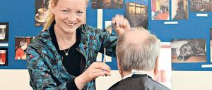 Ab die Matte. Kathi Schweers-Reinhardt spendet nicht nur ein ansprechendes Äußeres, sondern auch Nähe und Menschlichkeit.