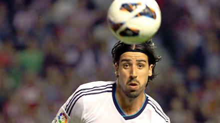 Altes Trikot. Sami Khedira trägt künftig Schwarz-Weiß.