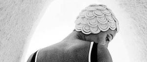 Badenixe. 1965 fotografierte Frank Horvat für „Harper’s Bazaar“ in Djerba. 