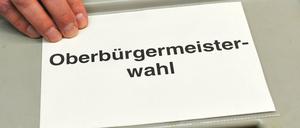 Es zeichnet sich kein klarere Sieger ab, im ersten Wahlgang bei der Oberbürgermeisterwahl in Dresden. Die Pegida-Kandidatin Tanja Festerling kommt auf über Zehn Prozent der Stimmen.