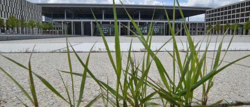 Nicht mehr lange, dann wird der BER eröffnet. Heißt es. Bis dahin gibt es aber immer wieder Ärger.