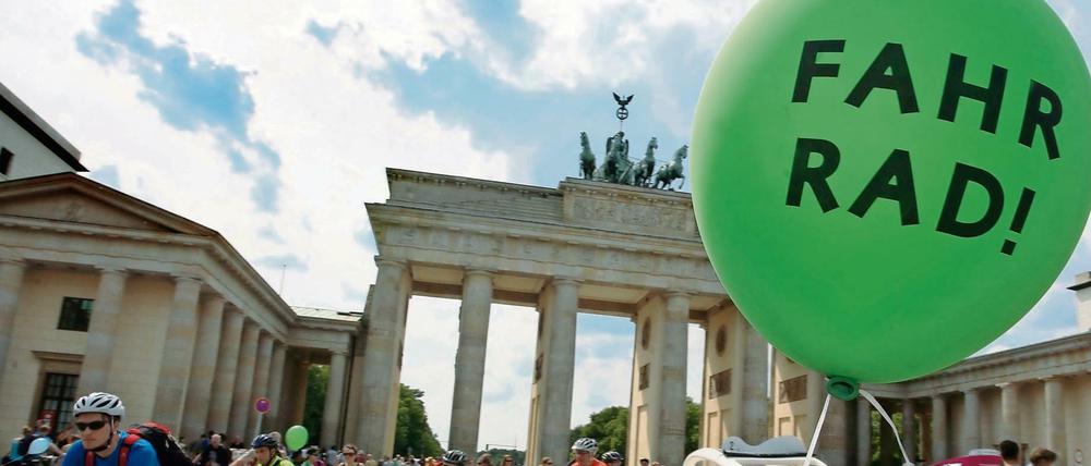 Alle wollen ins Ziel: Am Sonntag findet das Umweltfestival am Brandenburger Tor statt.