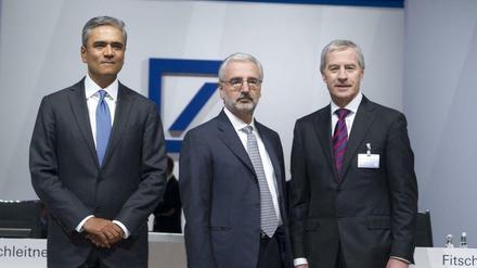 Da waren es noch drei: Paul Achleitner (Mitte) mit den Ko-Chefs Anshu Jain (links) und Jürgen Fitschen. Jain muss bald gehen. 