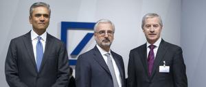 Da waren es noch drei: Paul Achleitner (Mitte) mit den Ko-Chefs Anshu Jain (links) und Jürgen Fitschen. Jain muss bald gehen. 