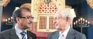 Söhne Abrahams. Der Muslim Jani Rashid und der in Berlin geborene Jude Rudi Leavor kümmern sich in Bradford gemeinsam um die Synagoge. 