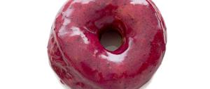 Blaubeer-Bourbon-Basilikum-Donut aus der Blue Star-Patisserie in Portland.