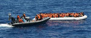 Schiffbrüchige vor der Küste Libyens