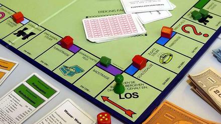 Von der Badstraße zur Schlossallee - oder auch umgekehrt? Nur die Bank kann bei Monopoly nicht pleitegehen.