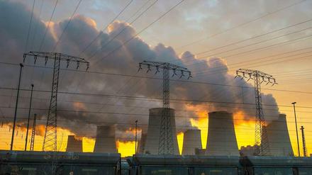 25 Jahre alt und ziemlich schmutzig: Das Braunkohlekraftwerk im brandenburgischen Jänschwalde. 