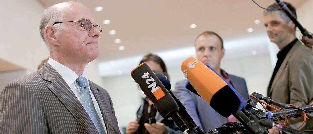 In Rage. Bundestagspräsident Norbet Lammert beklagt sich über die Kritik am Umgang mit der Cyberattacke.