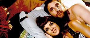 Sie kriegen sich. Amaia (Clara Lago) und Rafa (Dani Rovira). 