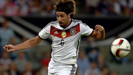 Deutschlands Antreiber Sami Khedira sucht noch seinen Rhythmus.